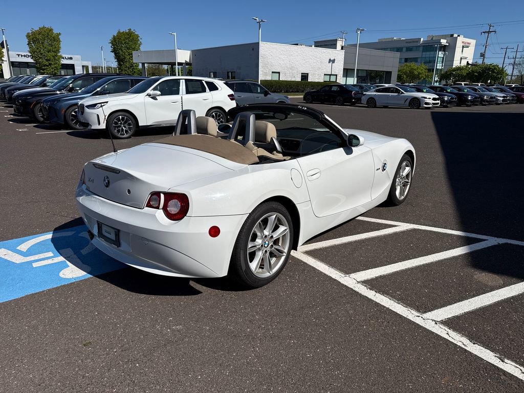 Used 2005 BMW Z4 3.0i image 5