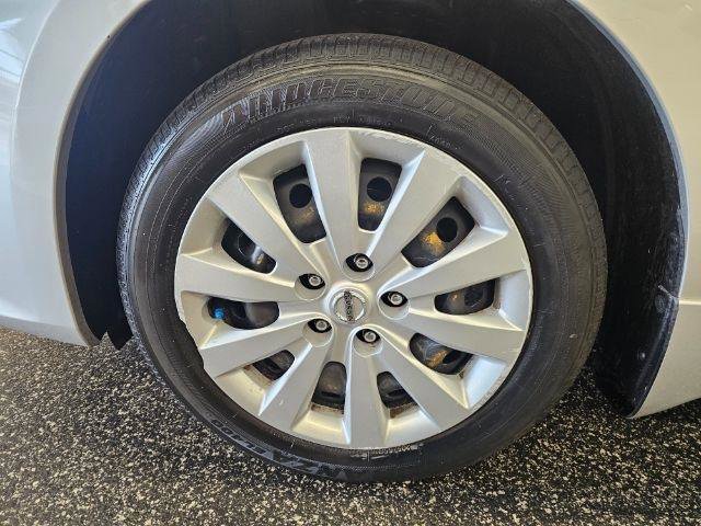 Used 2019 Nissan Sentra S image 40