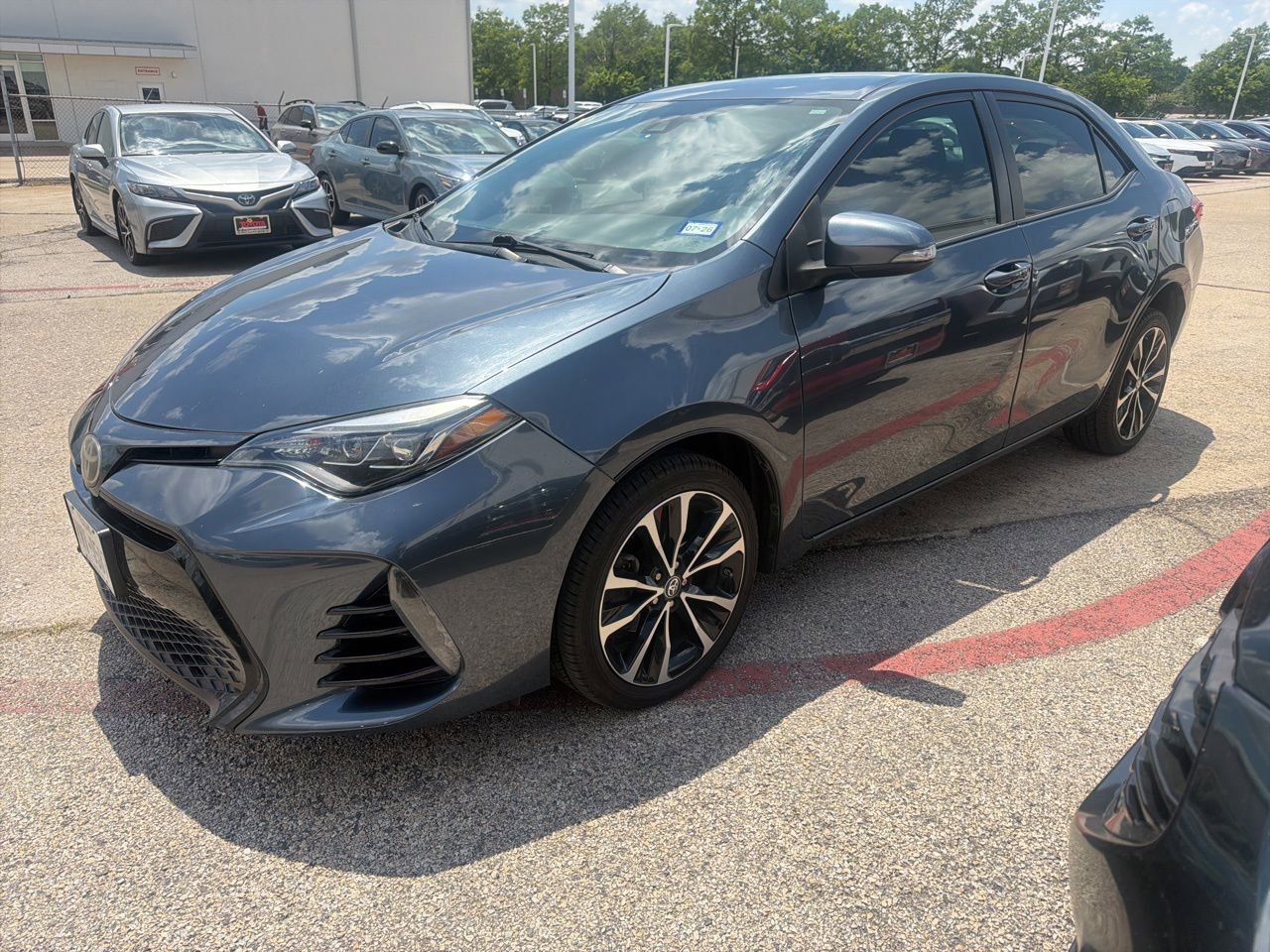 Used 2018 Toyota Corolla SE FWD video 1