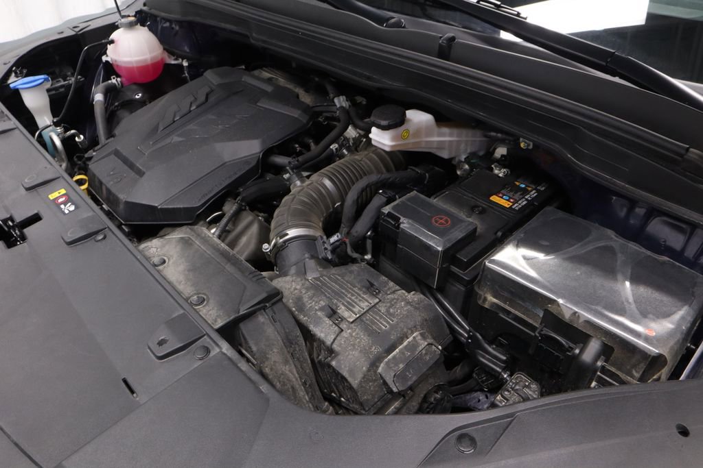 Used 2024 Kia Carnival LX FWD image 12