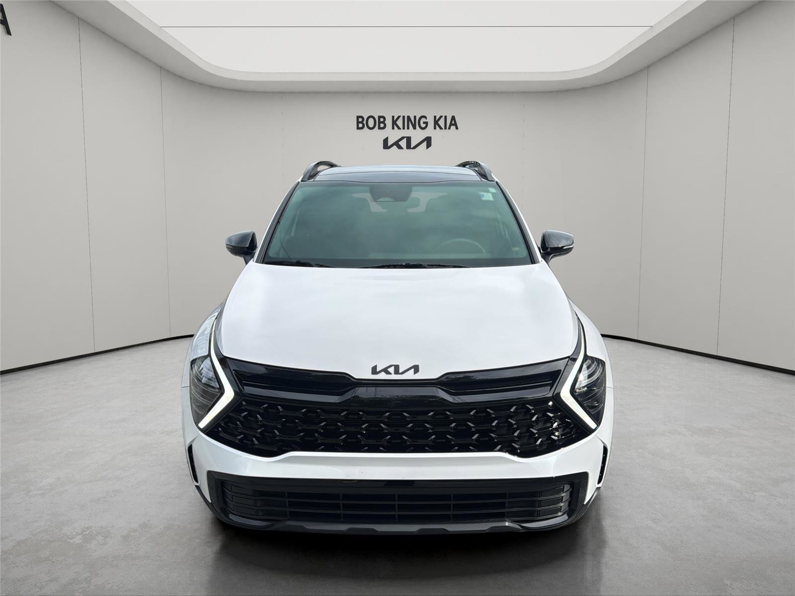 Used 2025 Kia Sportage X-Line w/ Premium Package image 8