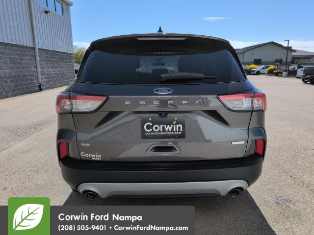 Used 2020 Ford Escape SE FWD image 4