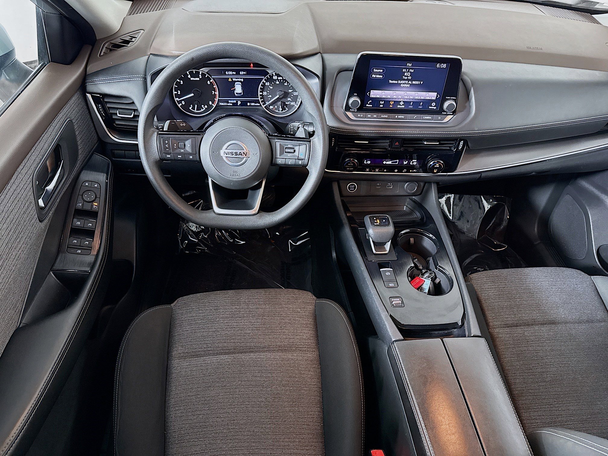 Used 2021 Nissan Rogue SV FWD image 17