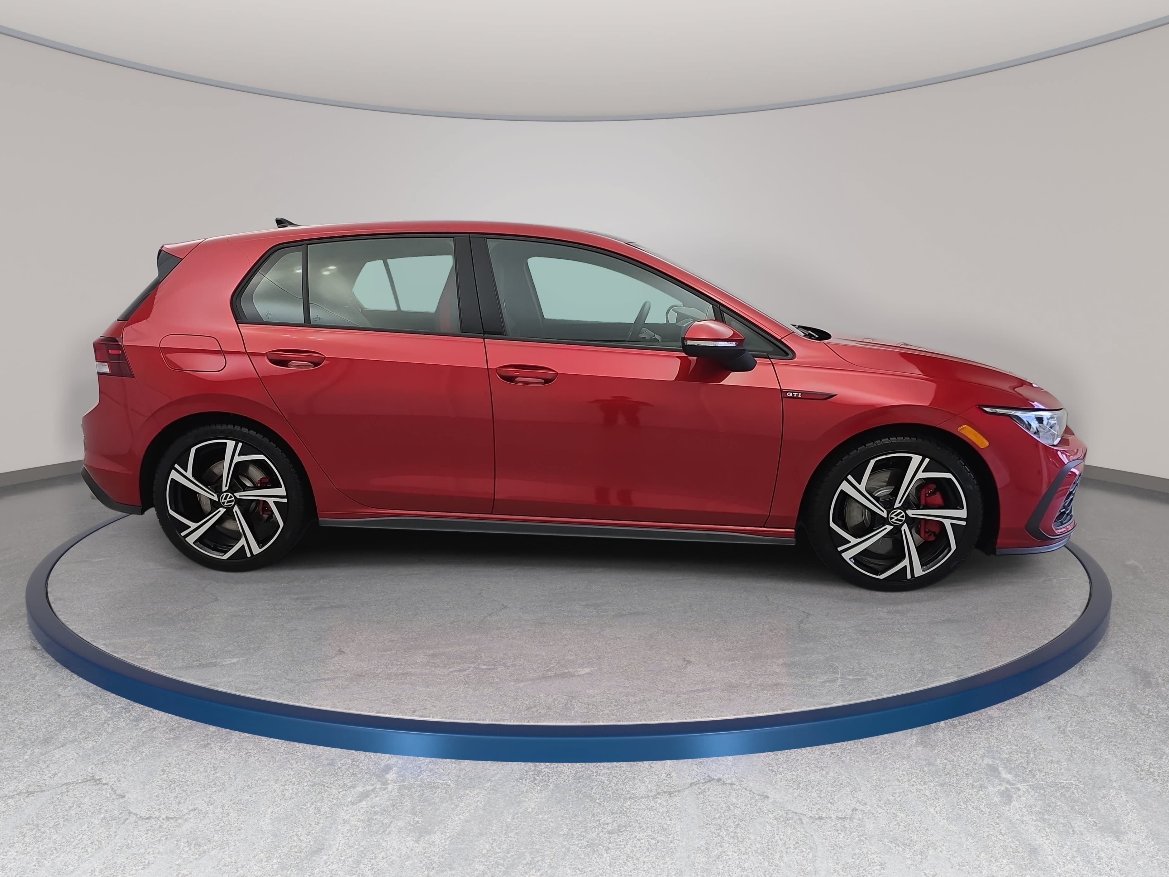 Certified 2024 Volkswagen GTI SE FWD image 4