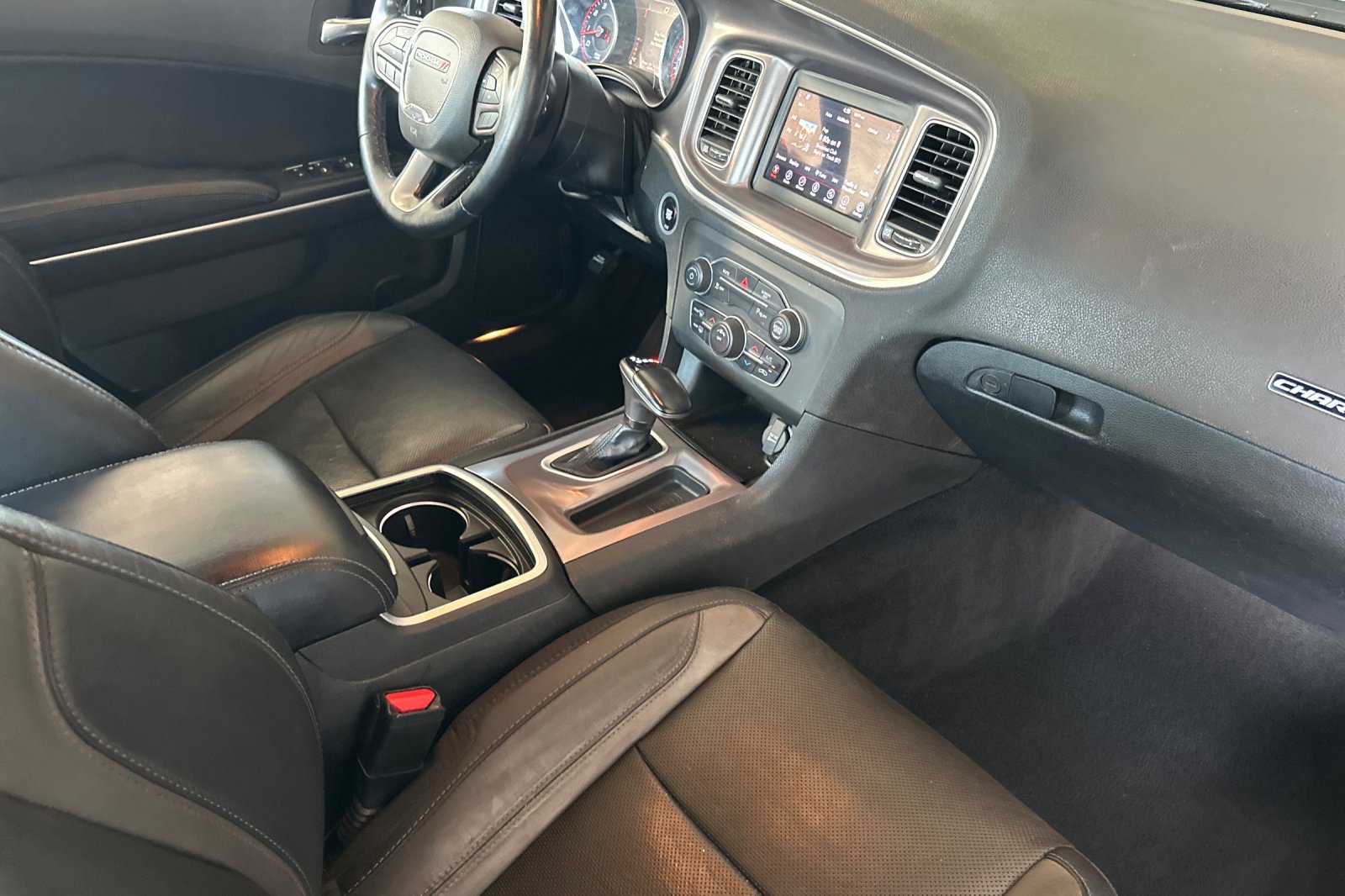 Used 2021 Dodge Charger SXT w/ Leather Interior Group image 15