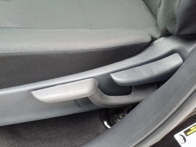 Certified 2025 Nissan Kicks Play S image 18