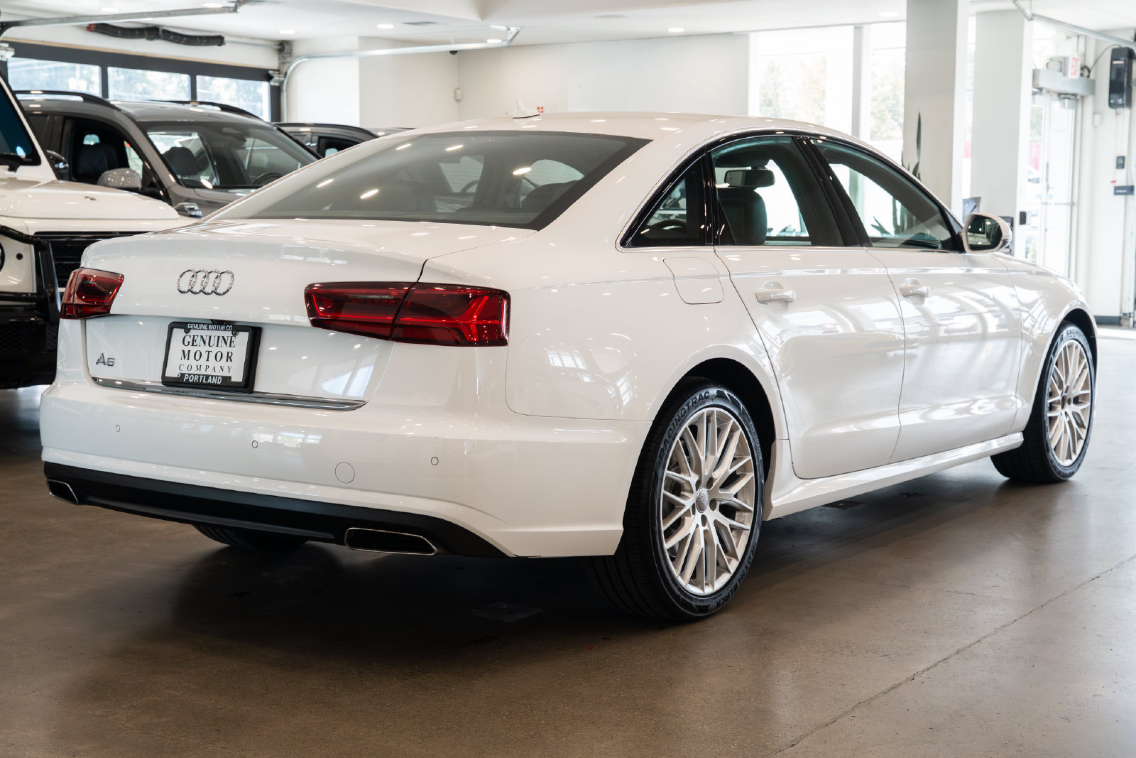 Used 2016 Audi A6 2.0T Premium w/ Technology Package FWD image 4