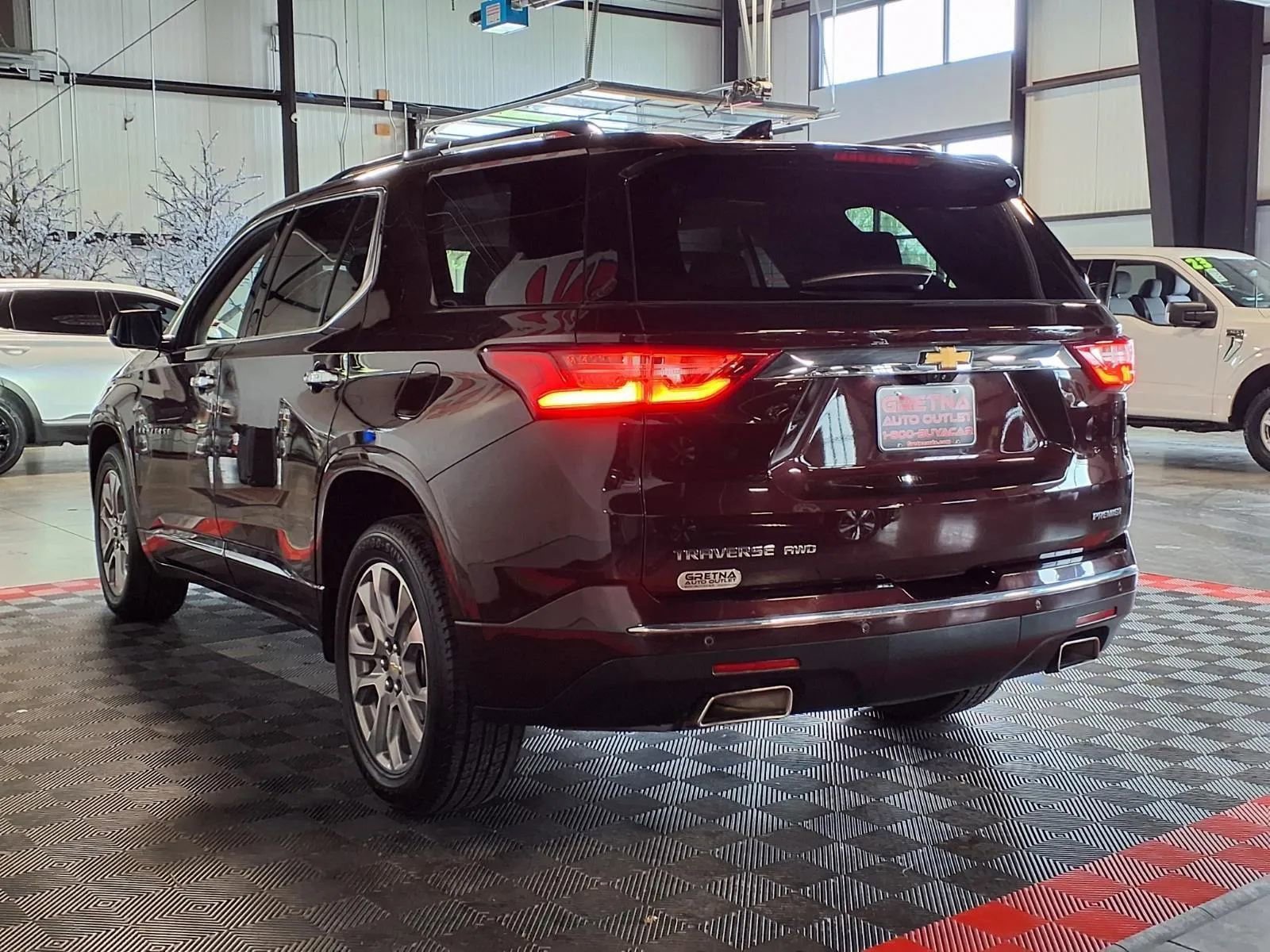 Used 2019 Chevrolet Traverse Premier w/ LPO, Floor Liner Package AWD/4WD image 4