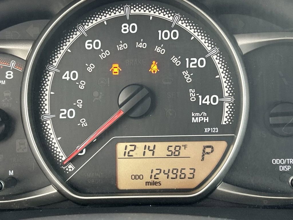 Used 2017 Toyota Yaris L FWD image 16