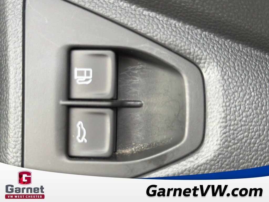 Certified 2023 Volkswagen Jetta SE image 35