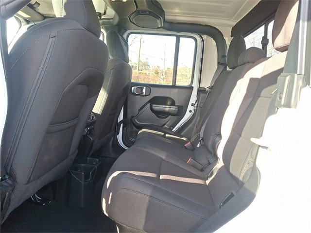 Used 2023 Jeep Gladiator Sport image 10