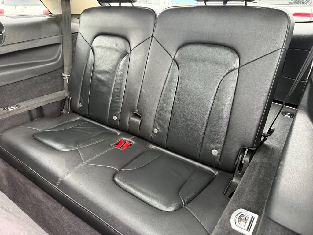 Used 2015 Audi Q7 TDI Premium Plus w/ Premium Plus Package AWD/4WD image 16