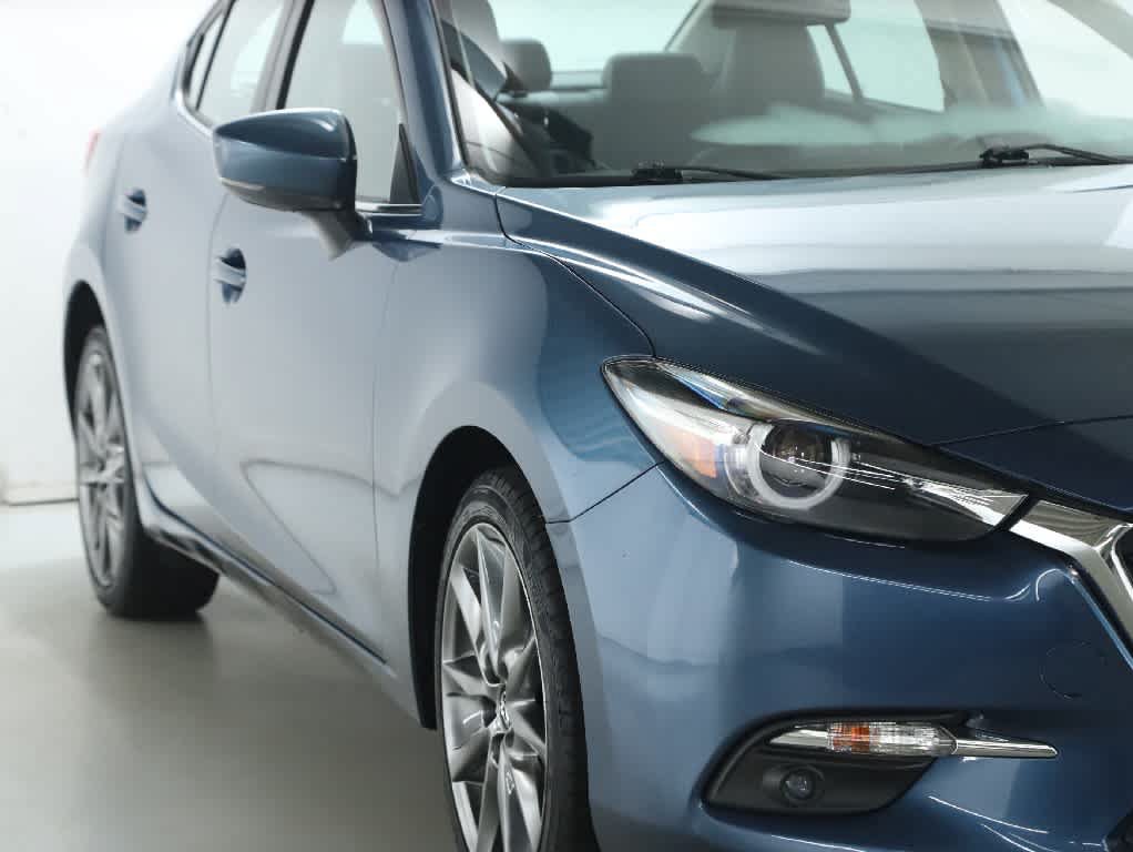 Used 2018 MAZDA MAZDA3 Grand Touring FWD image 8