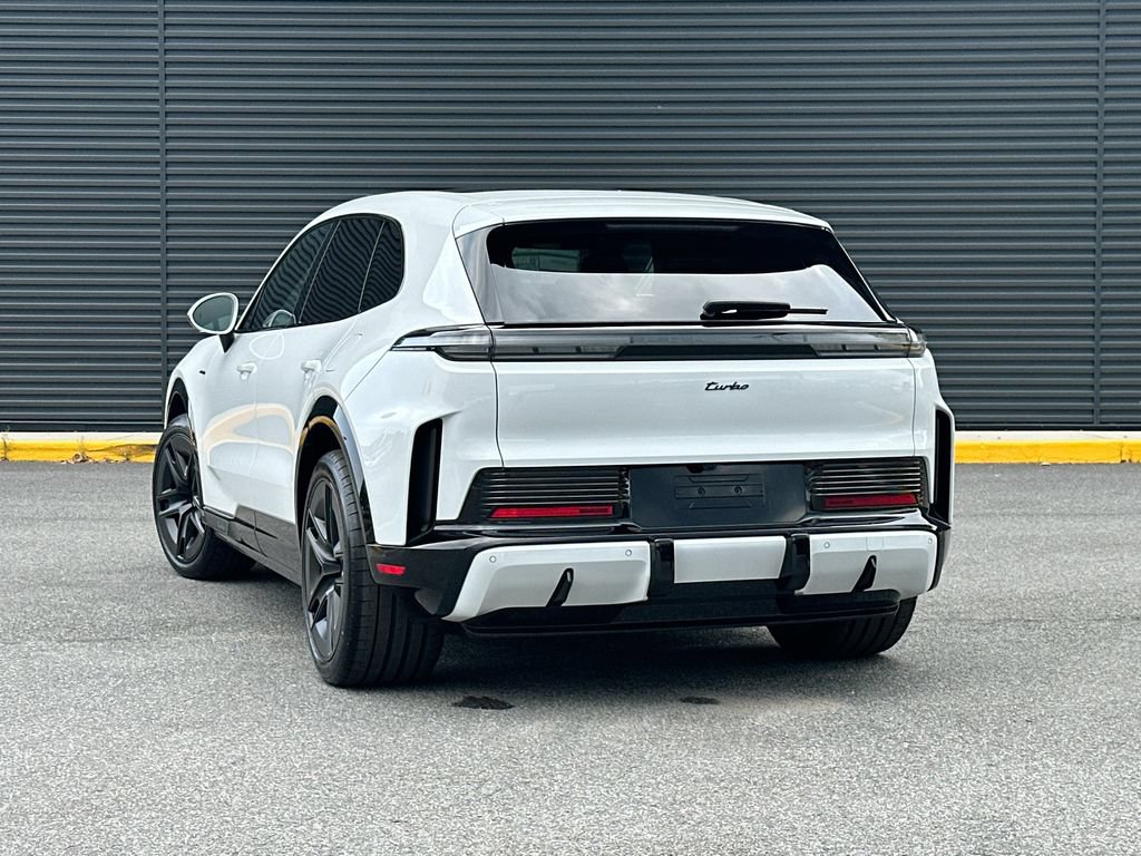 New 2026 Porsche Cayenne Turbo AWD/4WD image 3