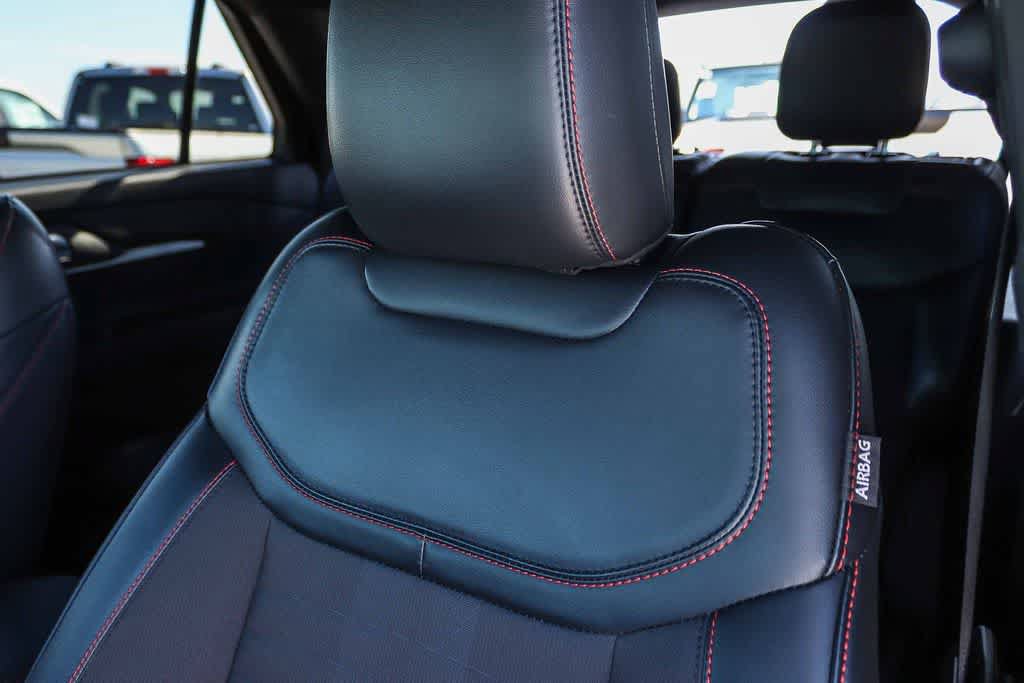 Certified 2025 Ford Explorer ST-Line RWD image 27