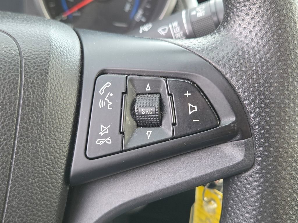 Used 2016 Chevrolet Cruze LT FWD image 13