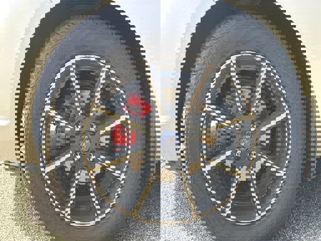 Used 2017 Ford Fiesta SE image 8