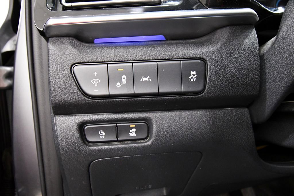 Used 2022 Kia Niro EX Premium w/ Cold Weather Package image 20