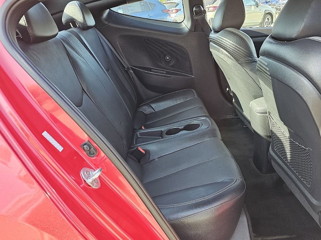 Used 2016 Hyundai Veloster Turbo image 20