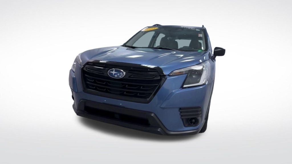 Used 2023 Subaru Forester AWD/4WD image 3