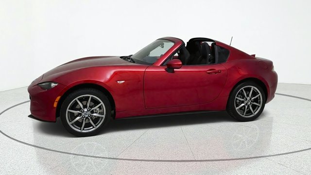 Used 2022 MAZDA MX-5 Miata RF Grand Touring RWD image 2