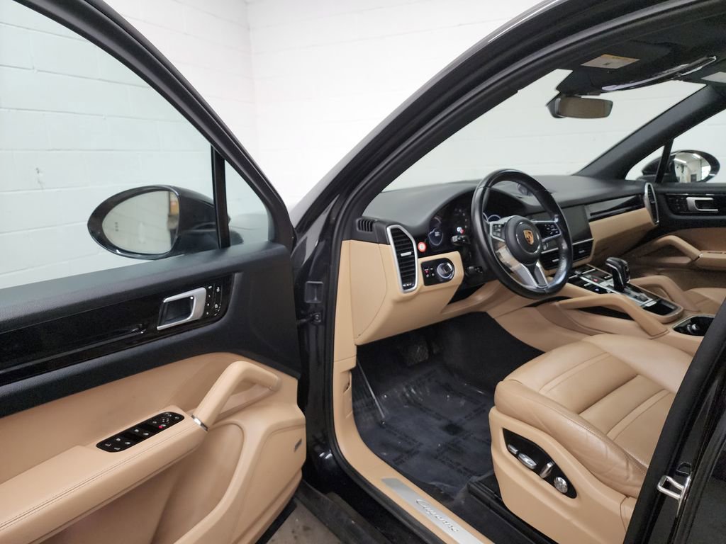 Used 2019 Porsche Cayenne AWD/4WD image 11
