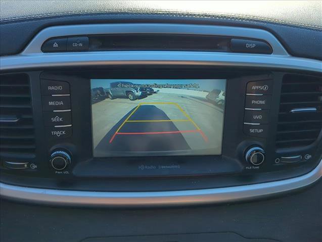 Used 2017 Kia Sorento LX w/ LX Convenience Package image 18