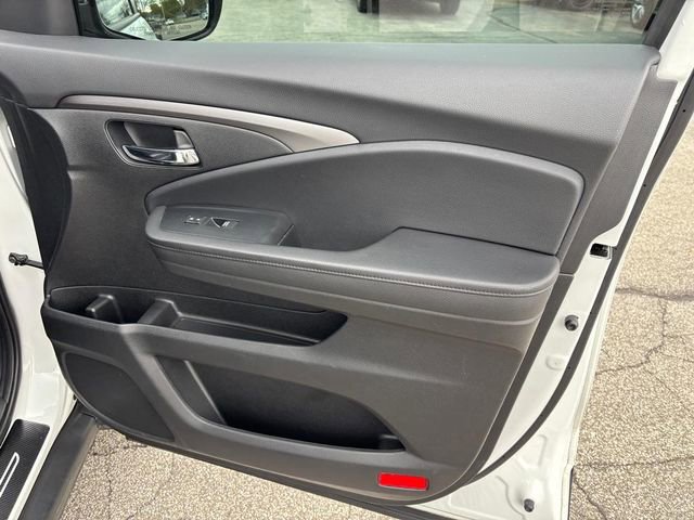 Used 2021 Honda Passport Sport image 16