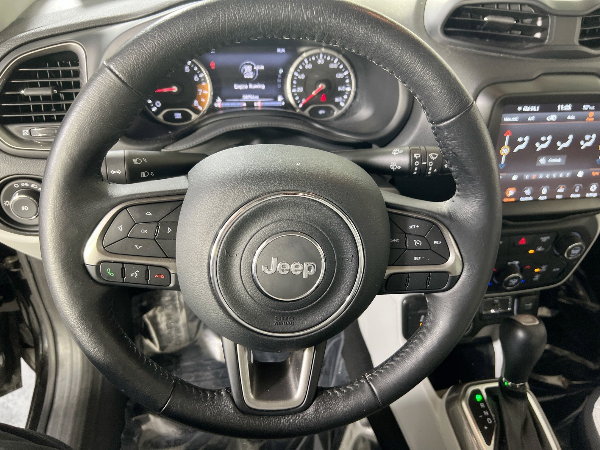 Used 2022 Jeep Renegade Limited AWD/4WD image 11