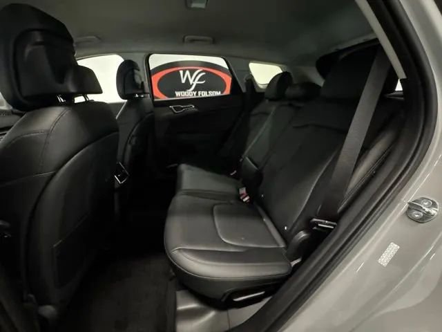 Used 2026 Kia Sportage EX FWD image 11