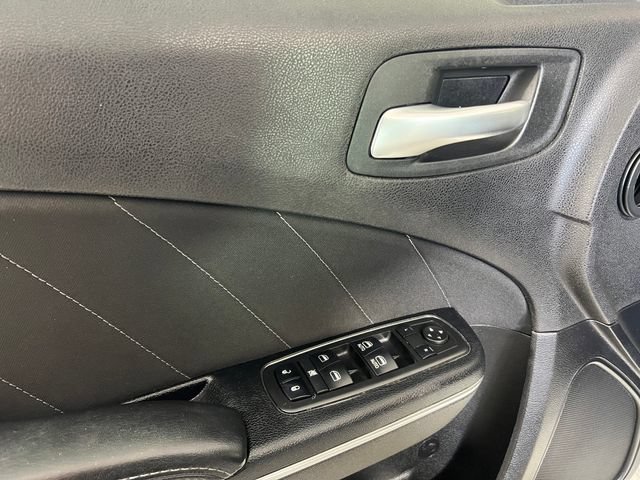 Used 2016 Dodge Charger R/T RWD image 11