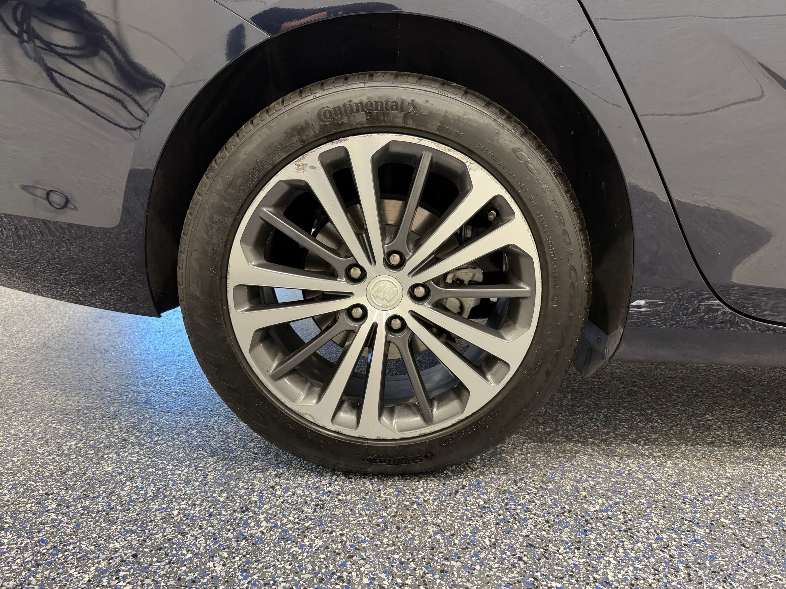 Used 2018 Buick Regal Essence FWD image 13