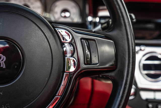 Used 2016 Rolls-Royce Dawn RWD image 40