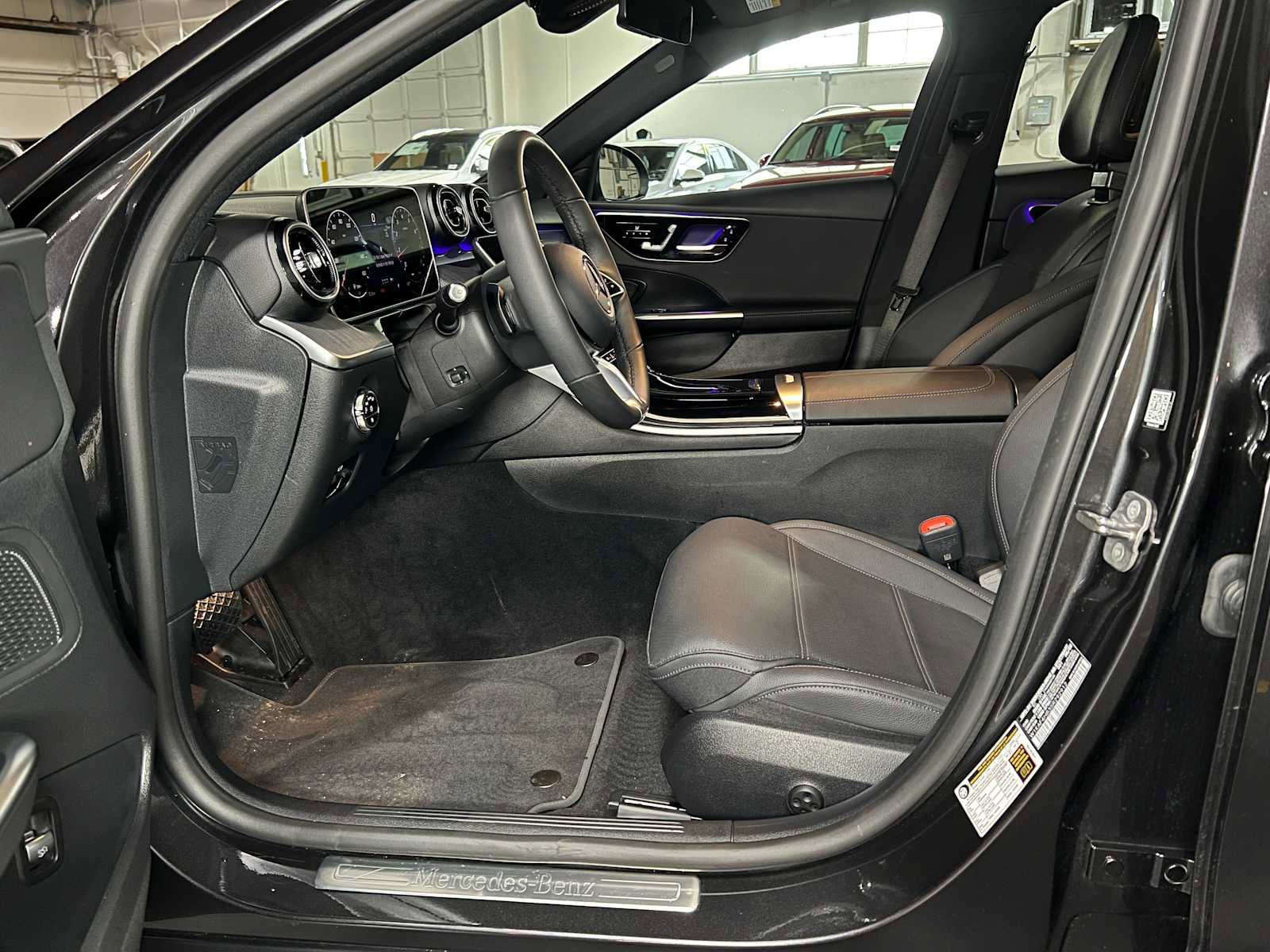 Used 2025 Mercedes-Benz C 300 4MATIC Sedan image 24
