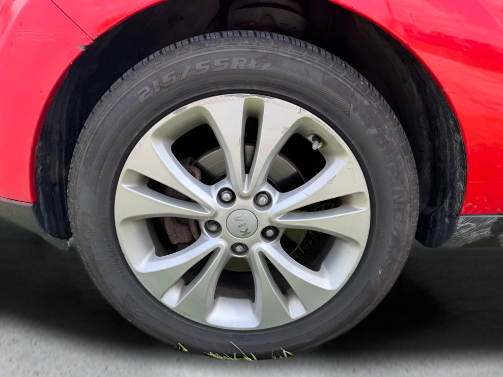 Used 2015 Kia Soul + FWD image 29