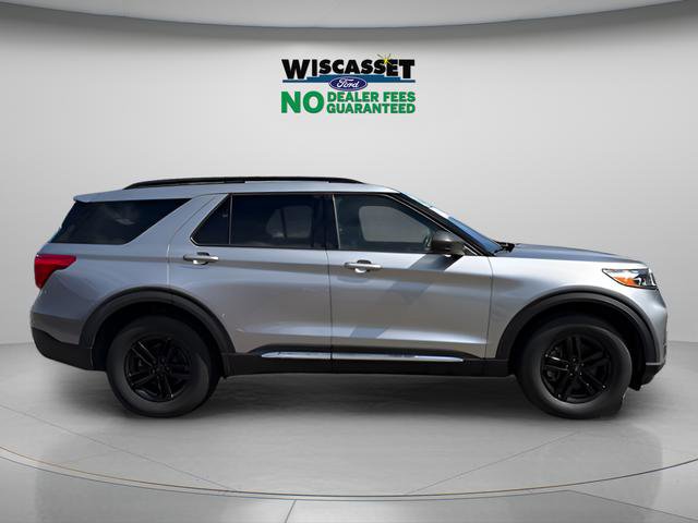 Certified 2022 Ford Explorer XLT w/ Equipment Group 202A AWD/4WD image 5