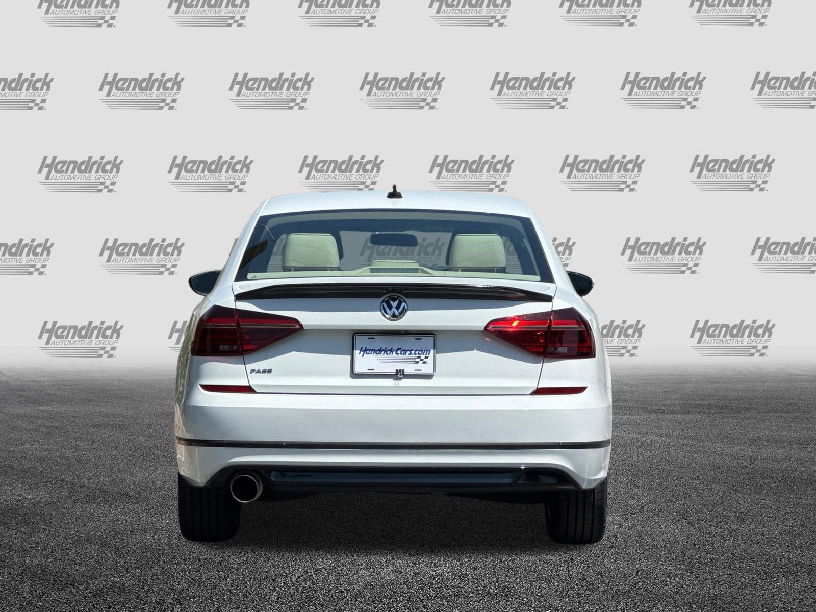 Used 2018 Volkswagen Passat 2.0T R-Line FWD image 6