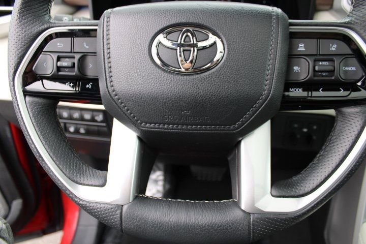 Used 2023 Toyota Sequoia Capstone image 19