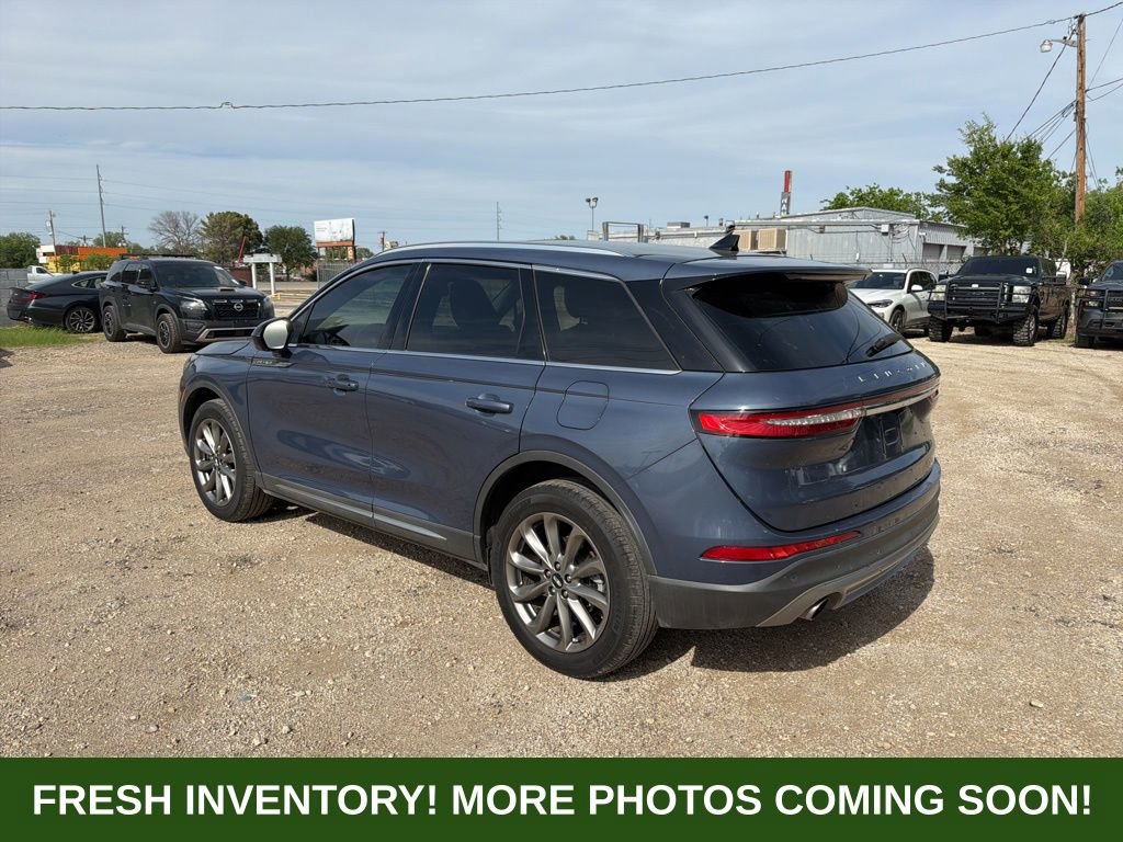 Used 2022 Lincoln Corsair FWD w/ Premium Package image 4