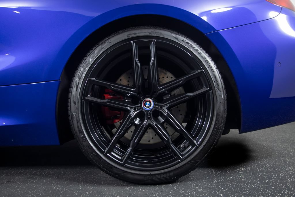 Used 2023 BMW M8 Competition w/ M Carbon Exterior Package AWD/4WD image 8