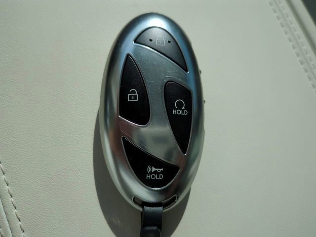 Used 2025 Hyundai Santa Fe Calligraphy image 37