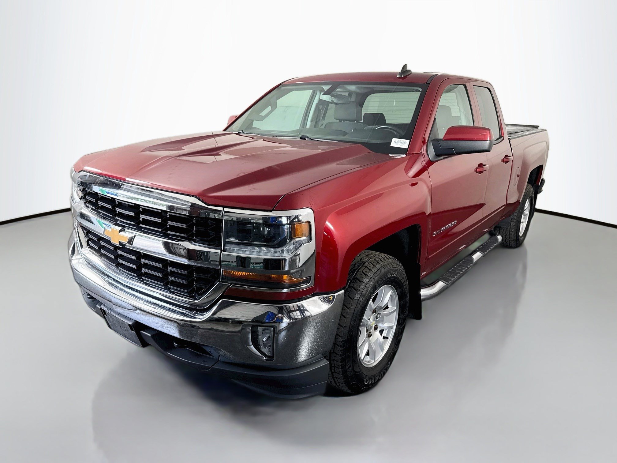 Used 2018 Chevrolet Silverado 1500 LT w/ All Star Edition AWD/4WD image 4