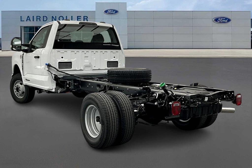 New 2026 Ford F350 XL w/ XL Chrome Package AWD/4WD image 3