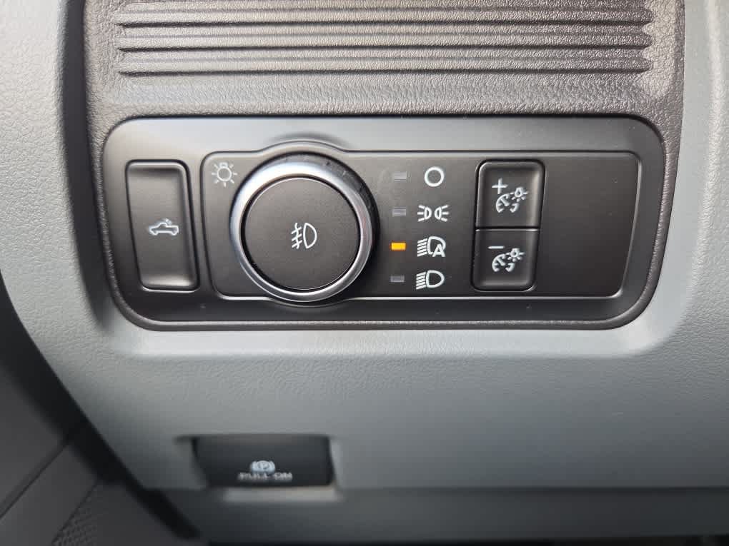 New 2026 Ford F350 XLT AWD/4WD image 32