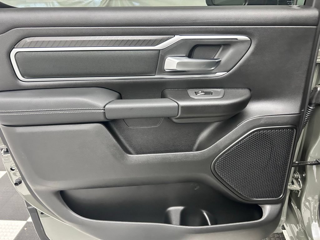 New 2026 RAM 1500 Big Horn AWD/4WD image 13