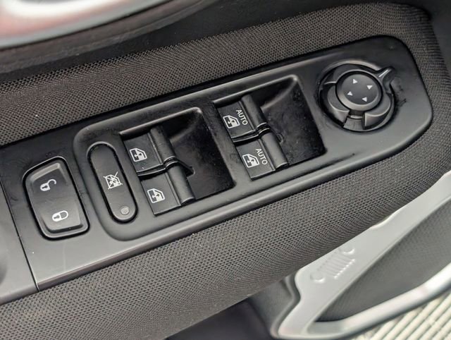 Used 2021 Jeep Renegade Latitude w/ Convenience Group image 11