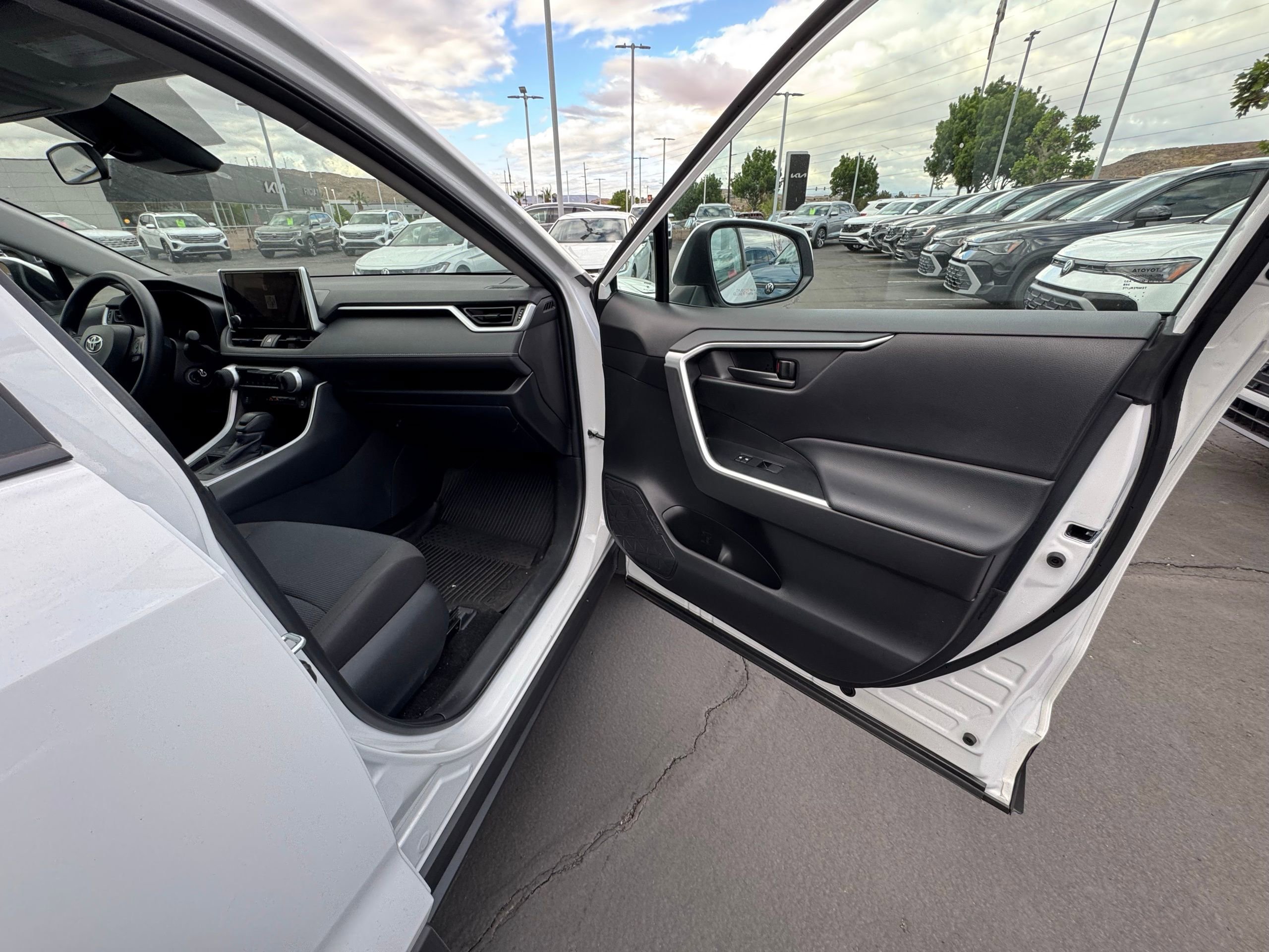 Used 2025 Toyota RAV4 LE FWD image 22