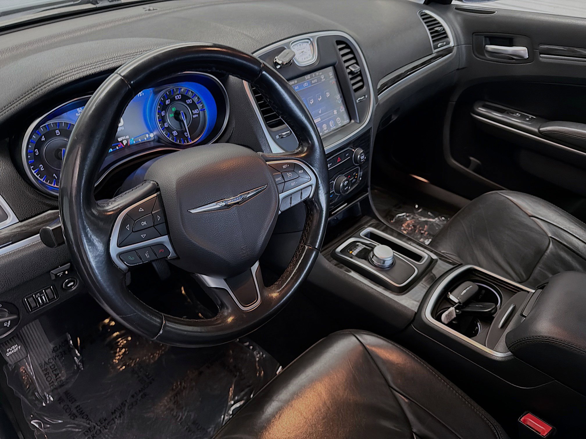 Used 2016 Chrysler 300 Limited image 7