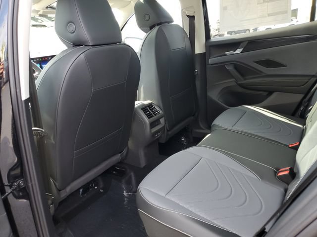 New 2026 Volkswagen Tiguan SE AWD/4WD image 10