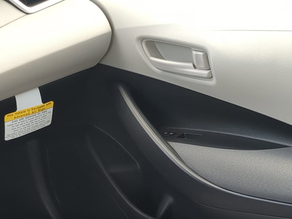 Used 2024 Toyota Corolla LE image 23
